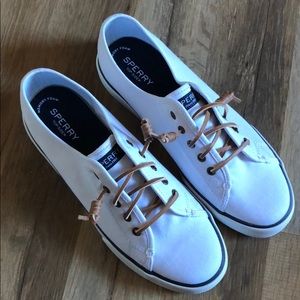 White Sperry’s